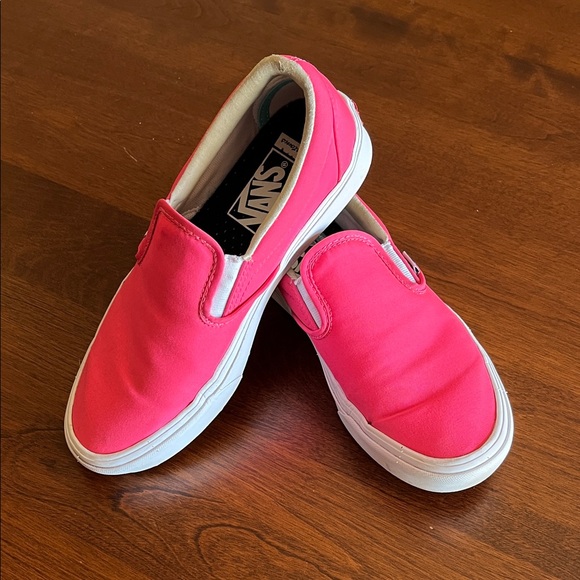 Authentic Vans Vibrant Pink Slip-On Customs - Picture 1 of 12